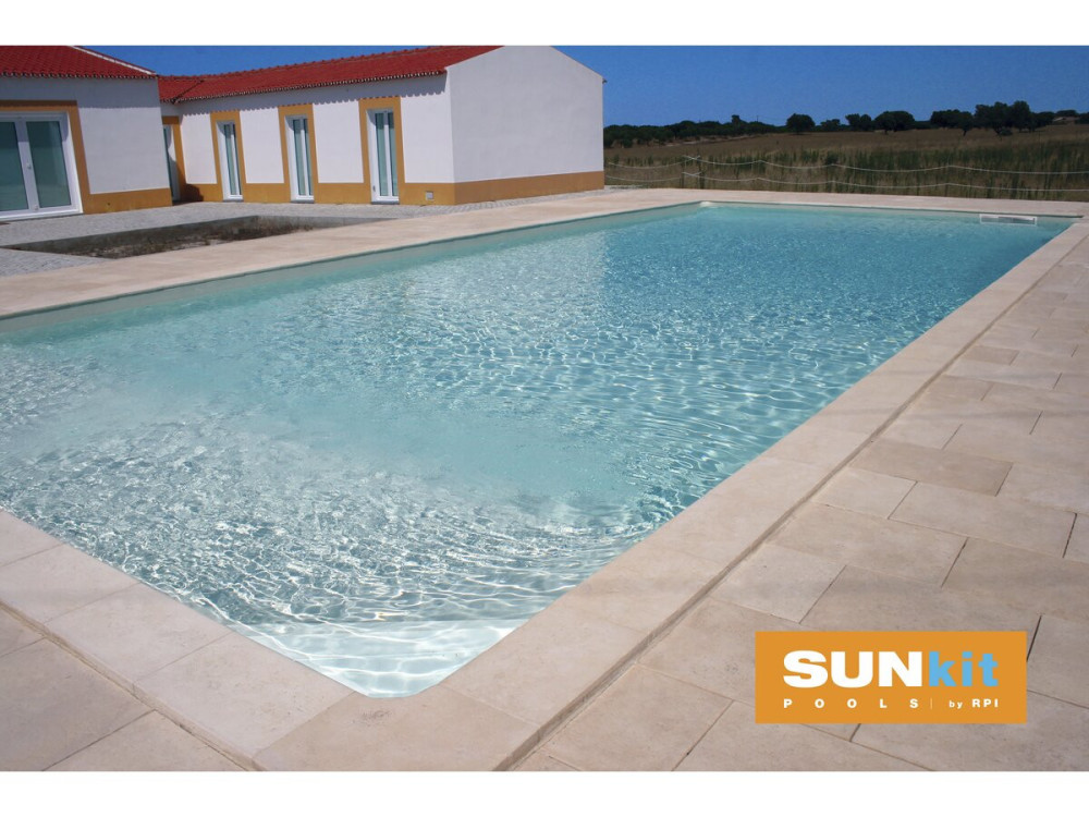 Piscine acier enterrée rectangle fond plat "Sunkit" - 4.00 x 2.50 x 1.40 m + Escalier d'angle intérieur