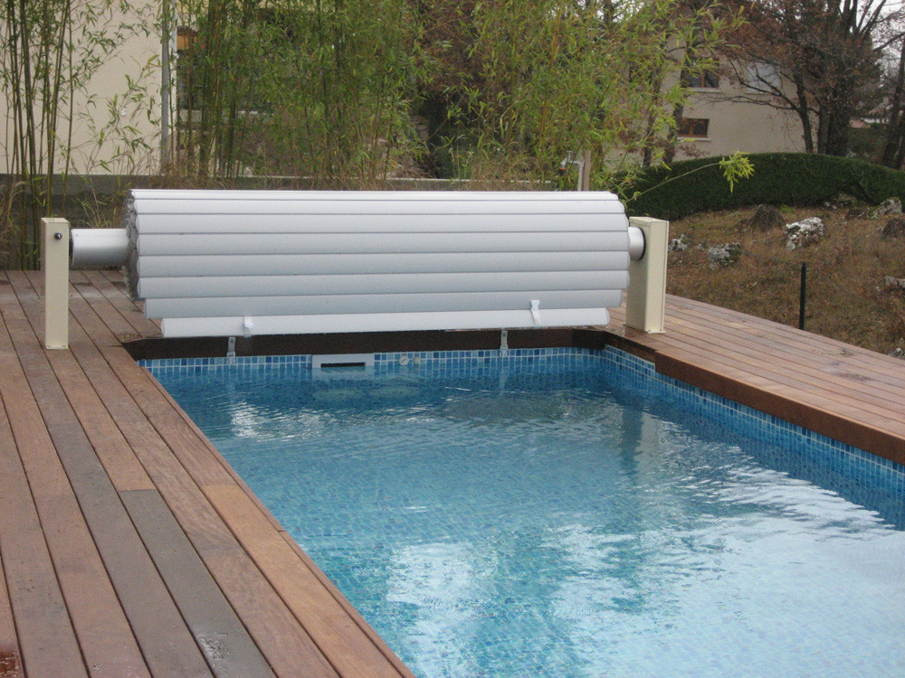 Volet roulant hors sol "Mouv &amp; Roll " pour piscine Cordoue