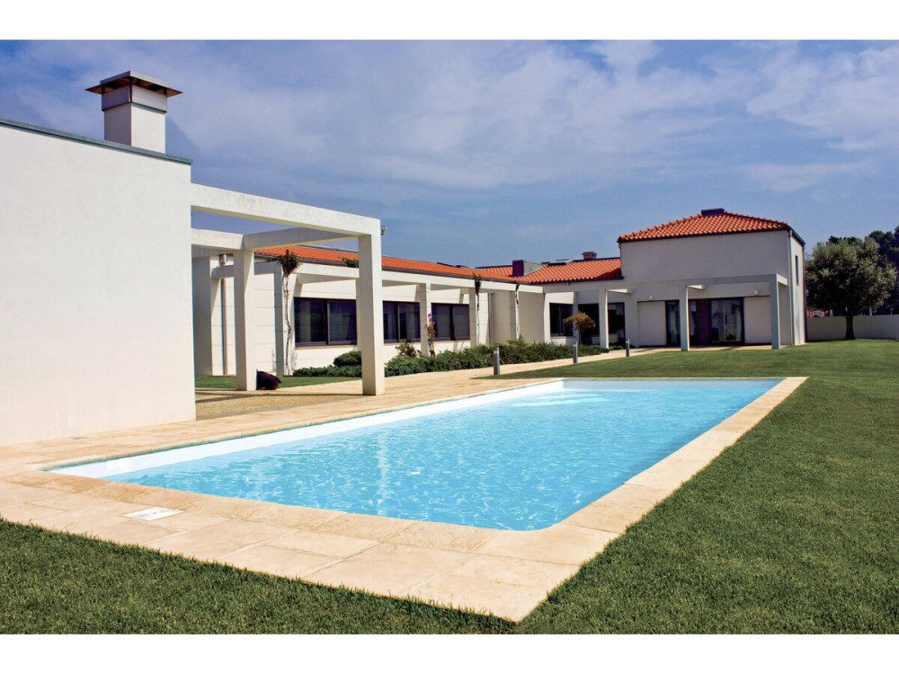 Piscine acier enterrée rectangle fond plat "Sunkit" - 4.00 x 2.50 x 1.40 m + Escalier d'angle intérieur