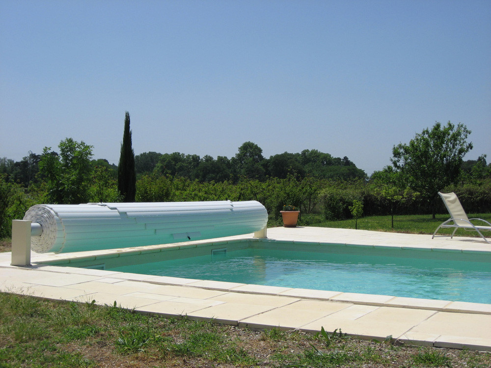 Volet roulant hors sol "Sylver Roll " pour piscine Bogota