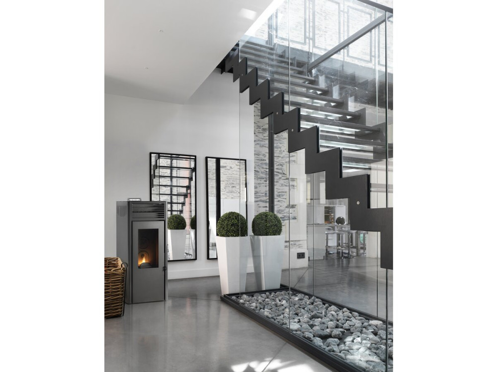 Poêle à granulé Monobloc "Nola 7" - 112.5 x 45.5 x 50 cm - 3 à 7 KW - Noir